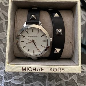 Michael Kors Watch - Ladies